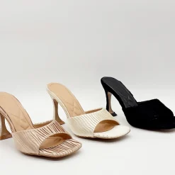 Alternative view of صندل ستان